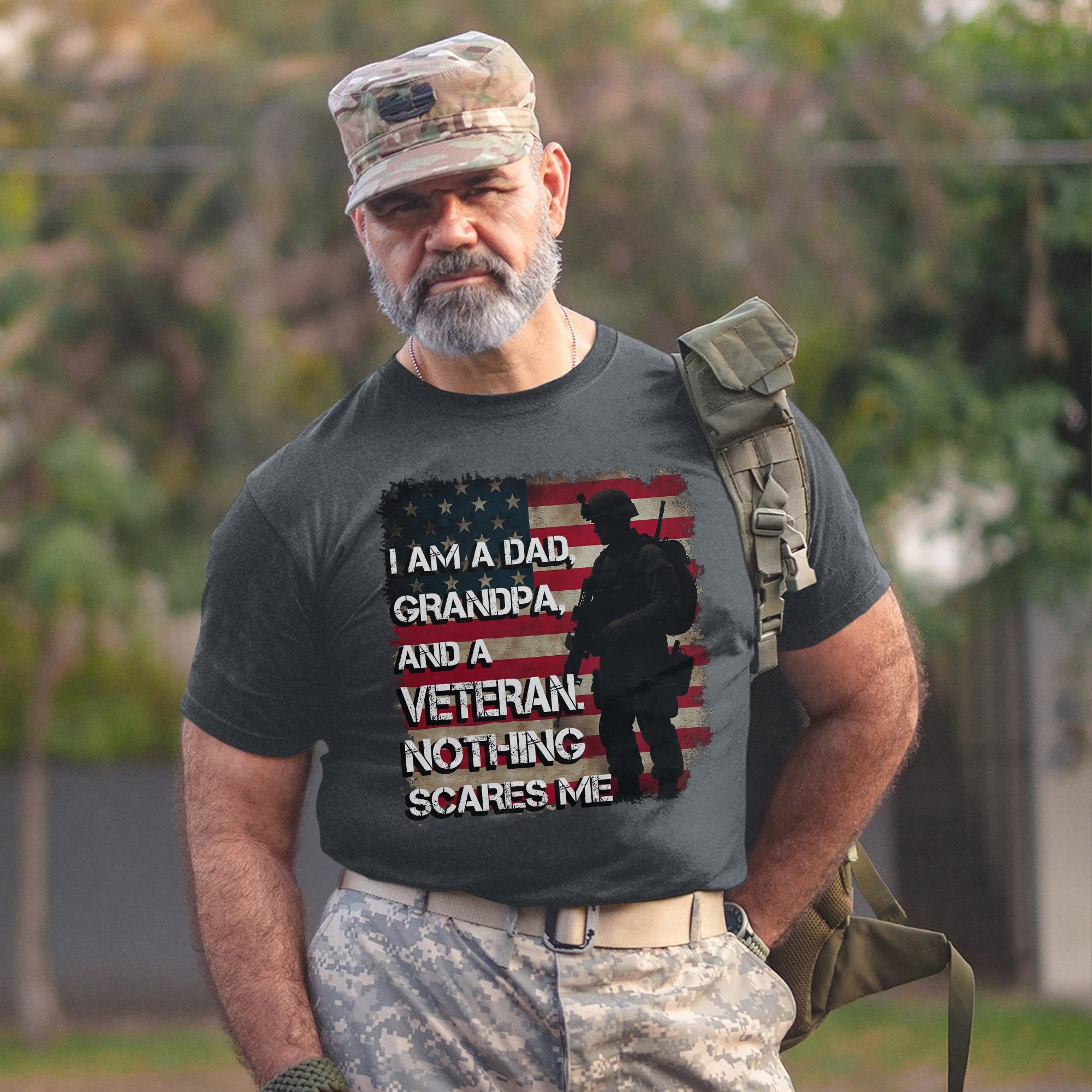 I Am a Dad Grandpa and a Veteran Nothing Scares Me US Military Patriotic T-Shirt