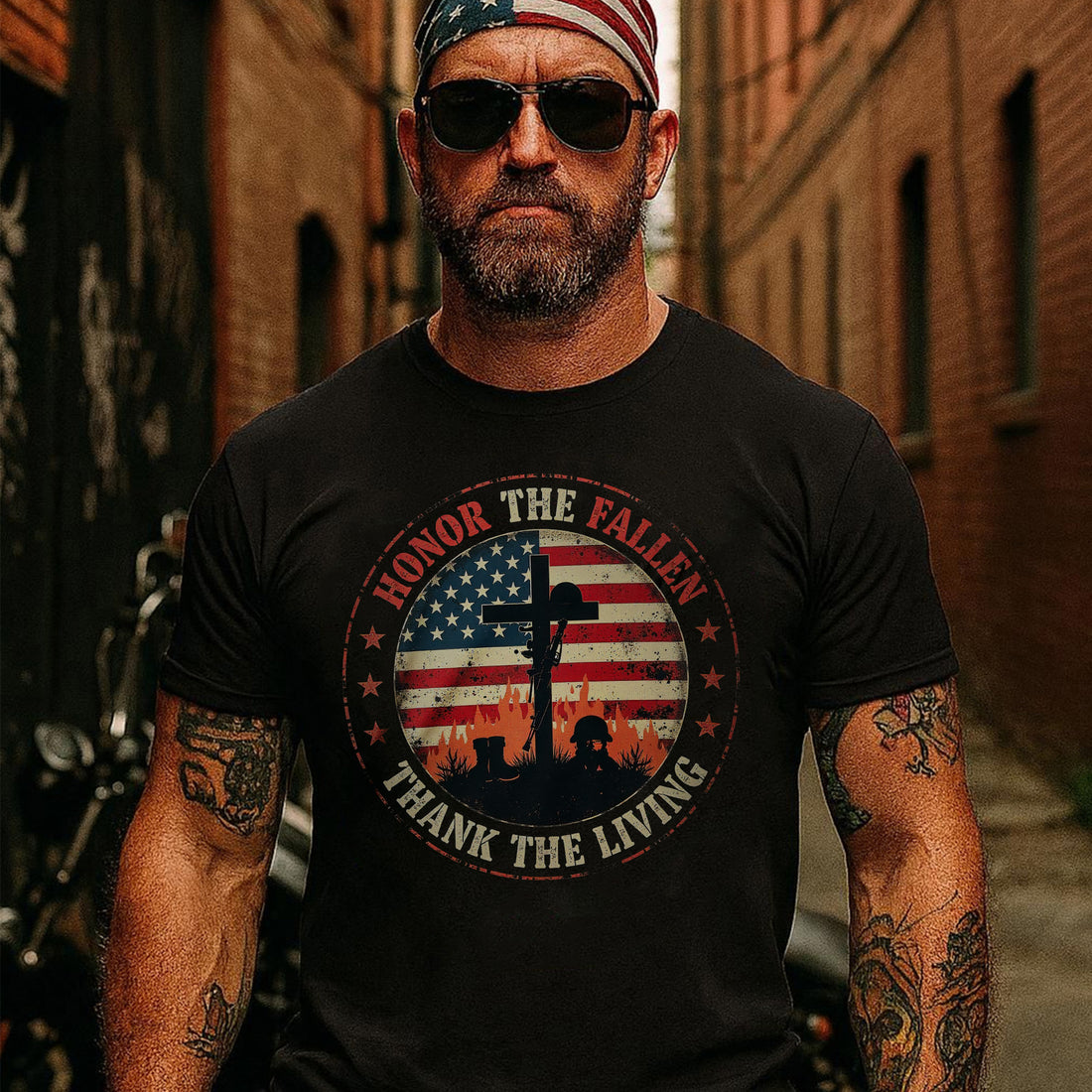 Honor the Fallen Thank the Living Proud US Military Veteran Tribute T-Shirt