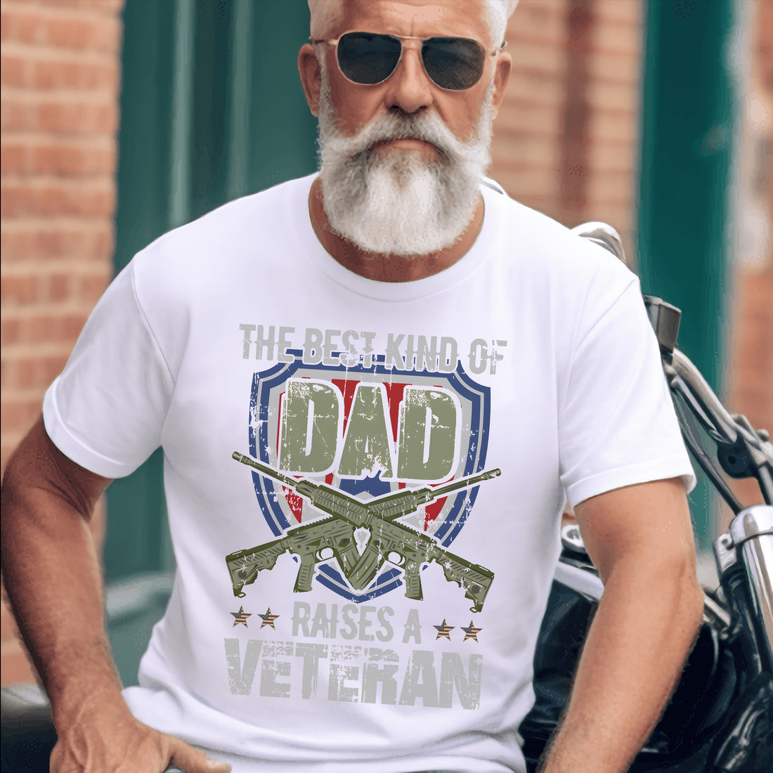 The Best Kind of Dad Raises a Veteran Patriotic Family Design Honoring Service and Fatherhood T-Shirt