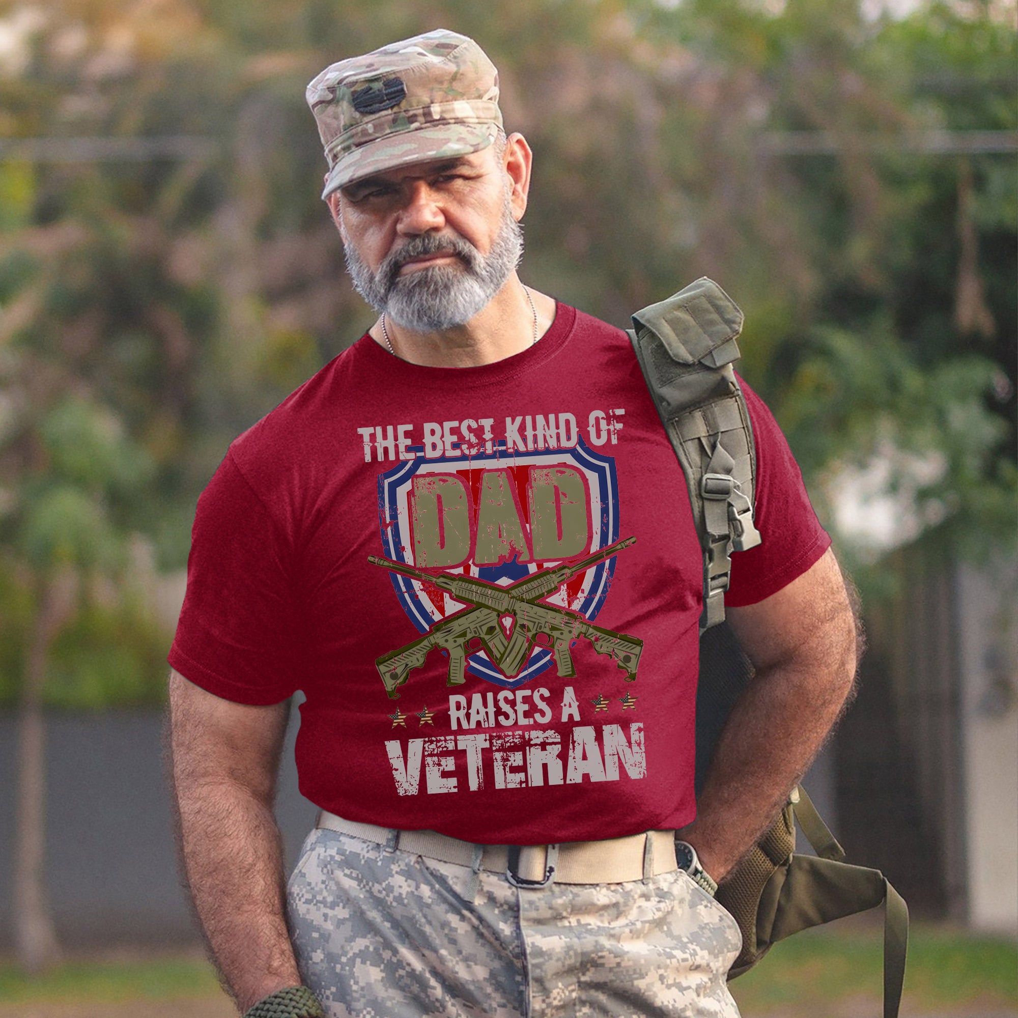 The Best Kind of Dad Raises a Veteran Patriotic Family Design Honoring Service and Fatherhood T-Shirt
