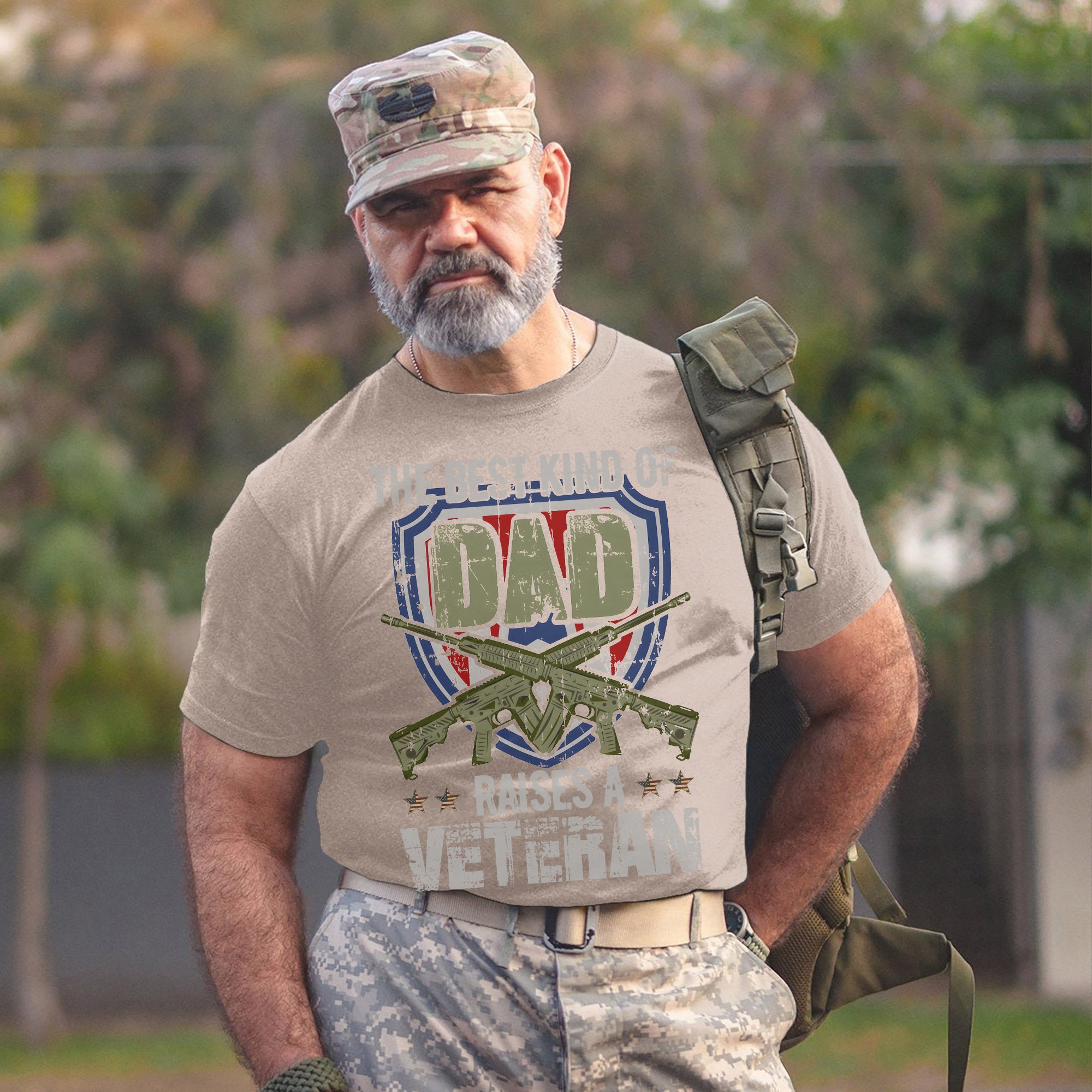 The Best Kind of Dad Raises a Veteran Patriotic Family Design Honoring Service and Fatherhood T-Shirt