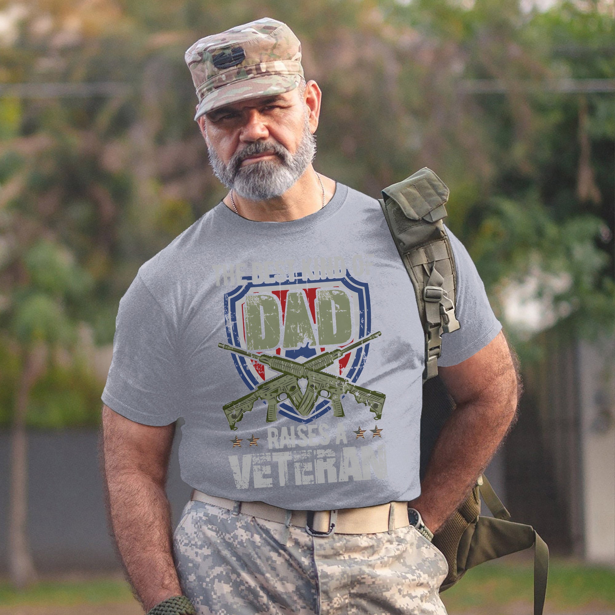 The Best Kind of Dad Raises a Veteran Patriotic Family Design Honoring Service and Fatherhood T-Shirt
