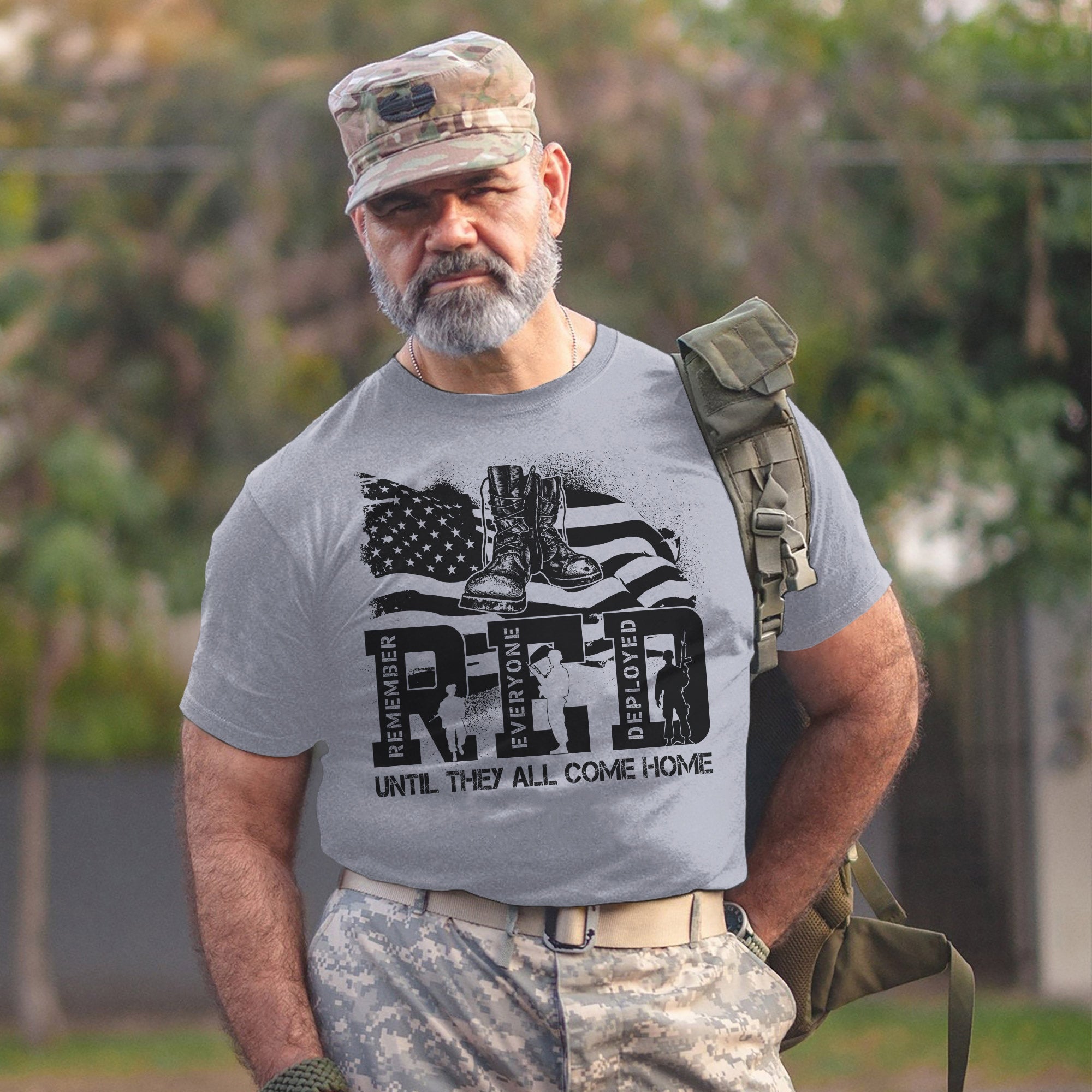 Red Friday Remember Everyone Deployed Until They All Come Home US Military Veteran Support T-Shirt