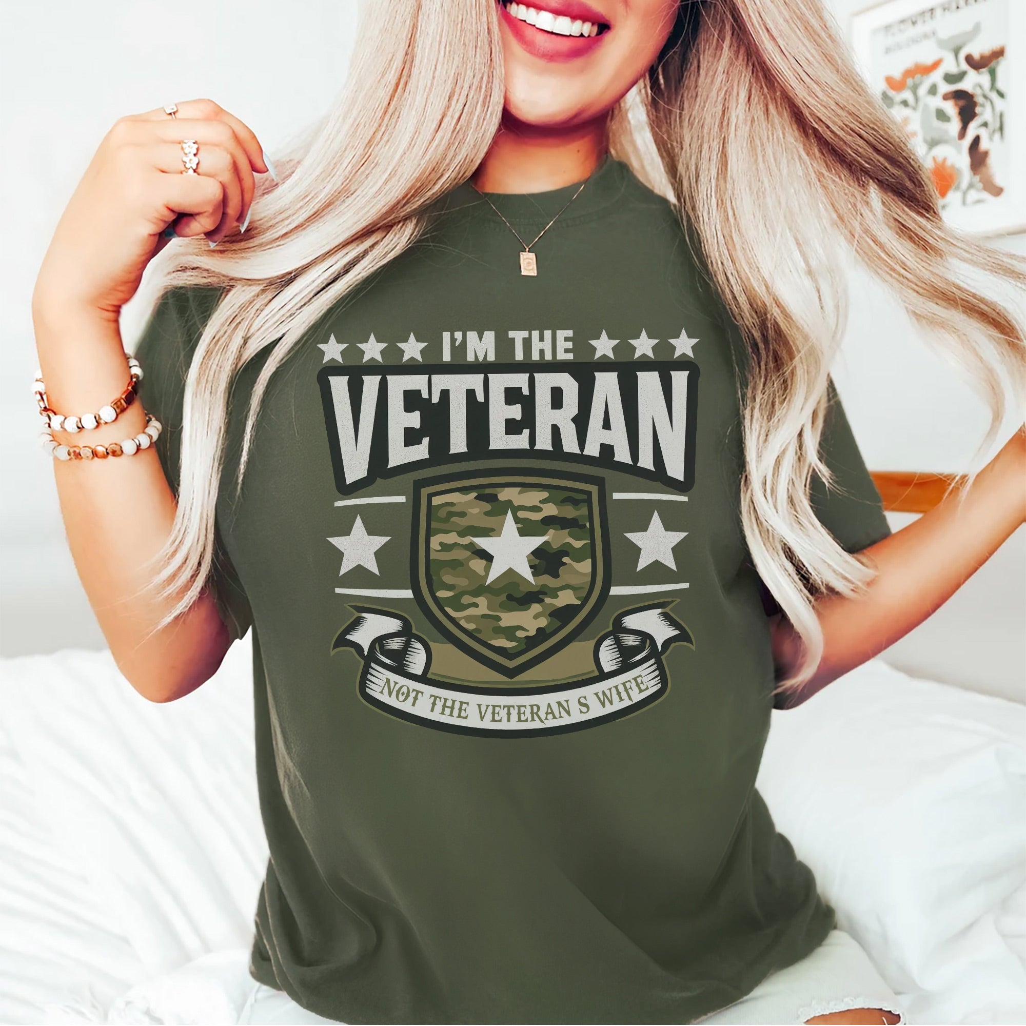 I’m the Veteran Not the Veteran’s Wife Proud US Military Patriotic T-Shirt