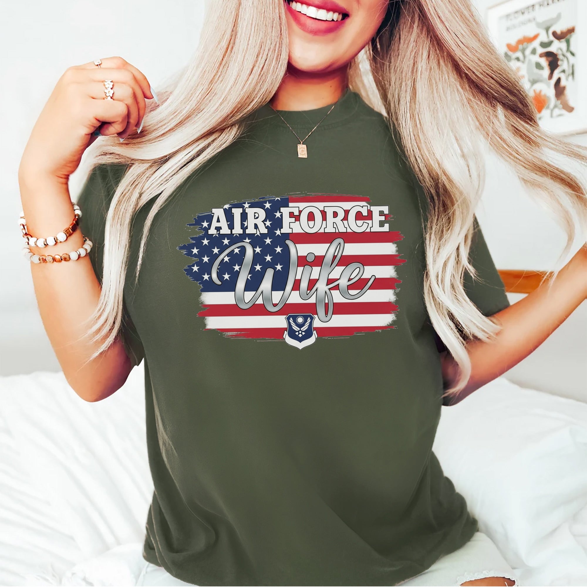 Air Force Wife US Military Patriotic Support Proud Military Family T-Shirt