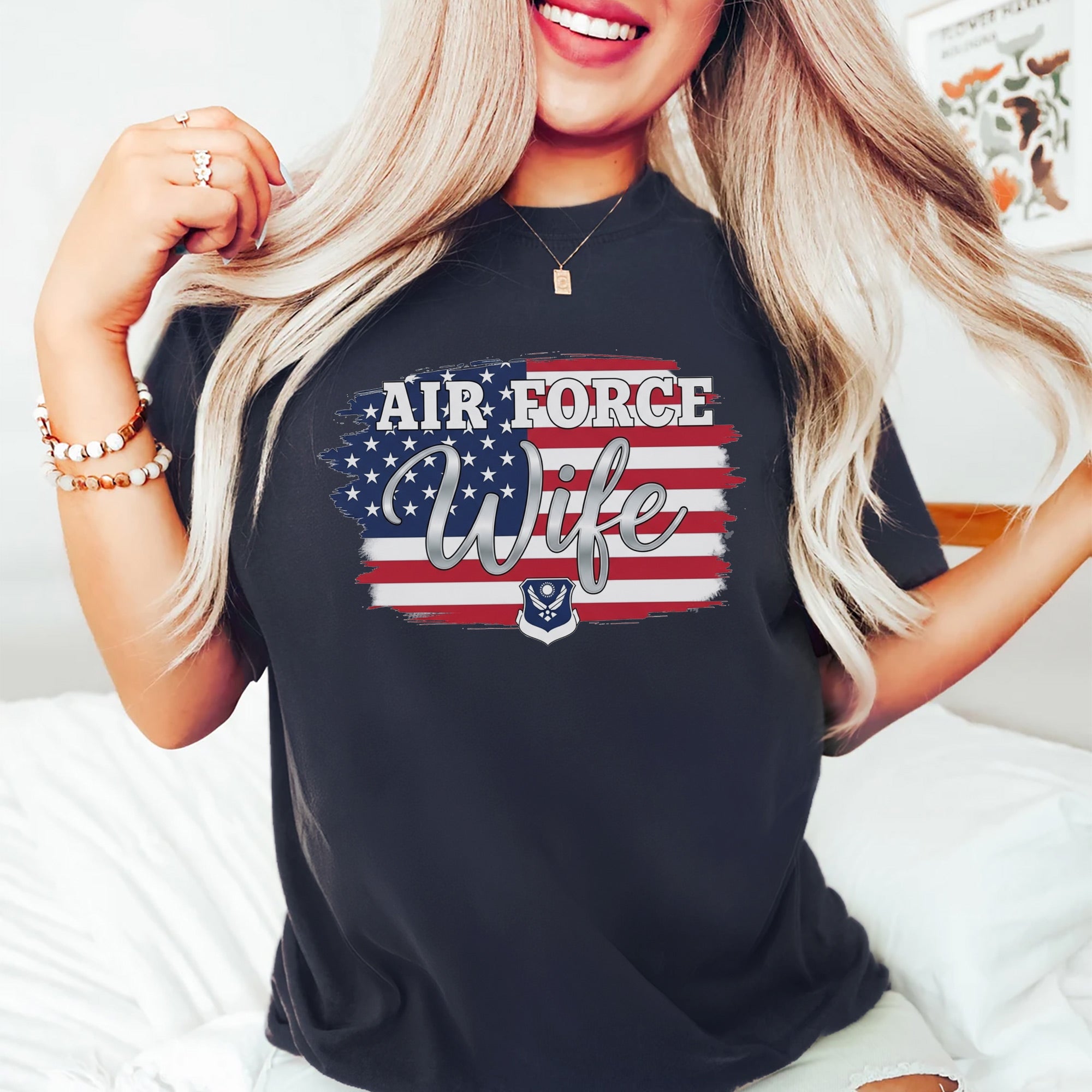 Air Force Wife US Military Patriotic Support Proud Military Family T-Shirt