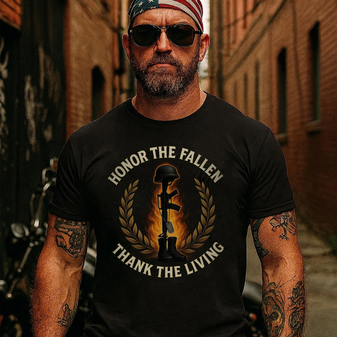 Honor the Fallen Thank the Living US Military Veteran Patriotic Tribute T-Shirt