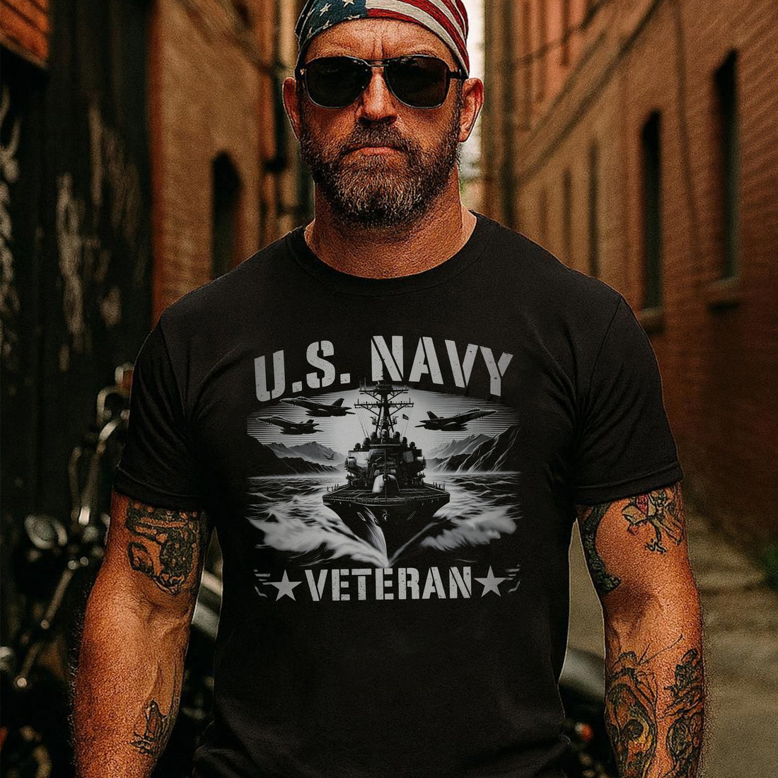 US Navy Veteran Proud Military Service Honor and Patriotic Pride T-Shirt