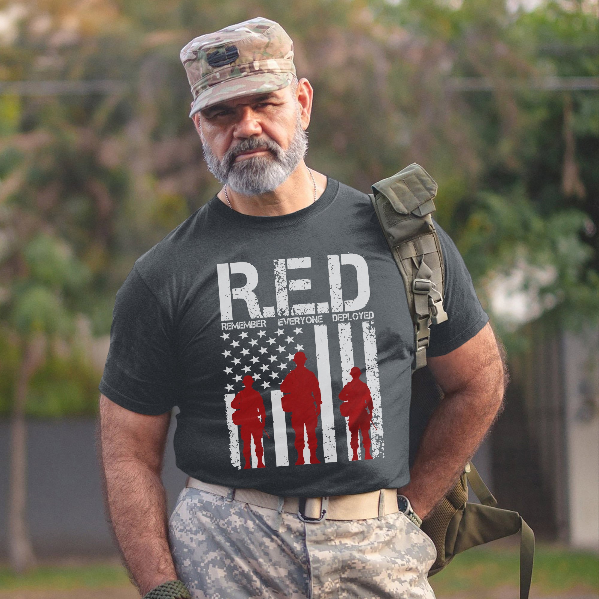 Remember Everyone Deployed Proud US Military Veteran Support Red Friday T-Shirt