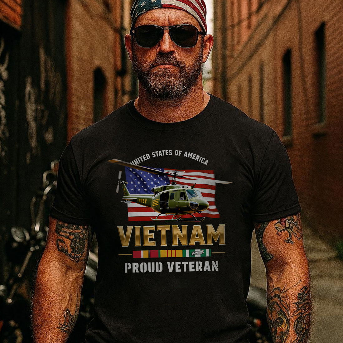 United States of America Vietnam Proud Veteran Honoring Service Sacrifice and National Pride T-Shirt