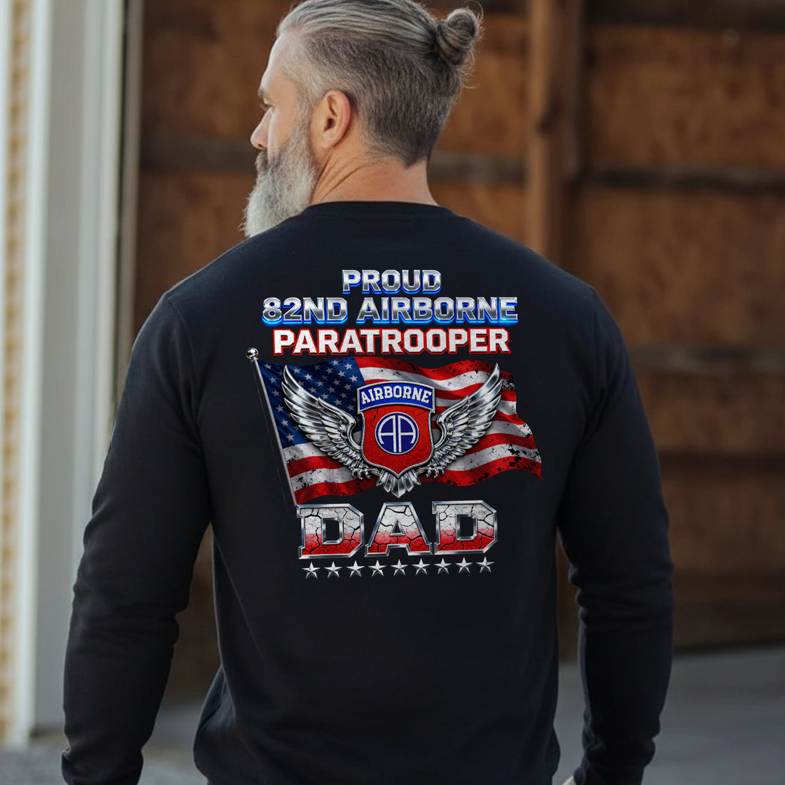 Proud 82nd Airborne Paratrooper Dad US Sweatshirt