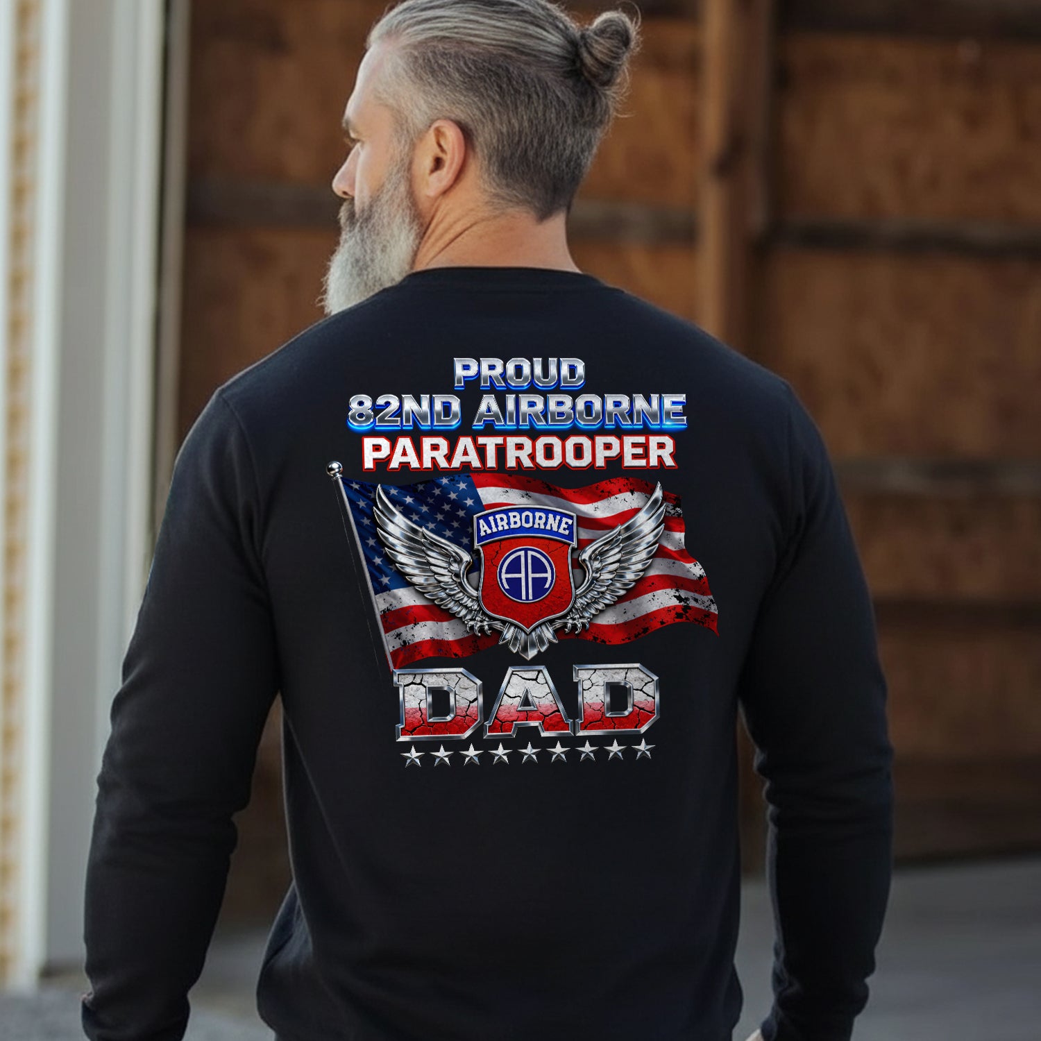 Proud 82nd Airborne Paratrooper Dad US Sweatshirt