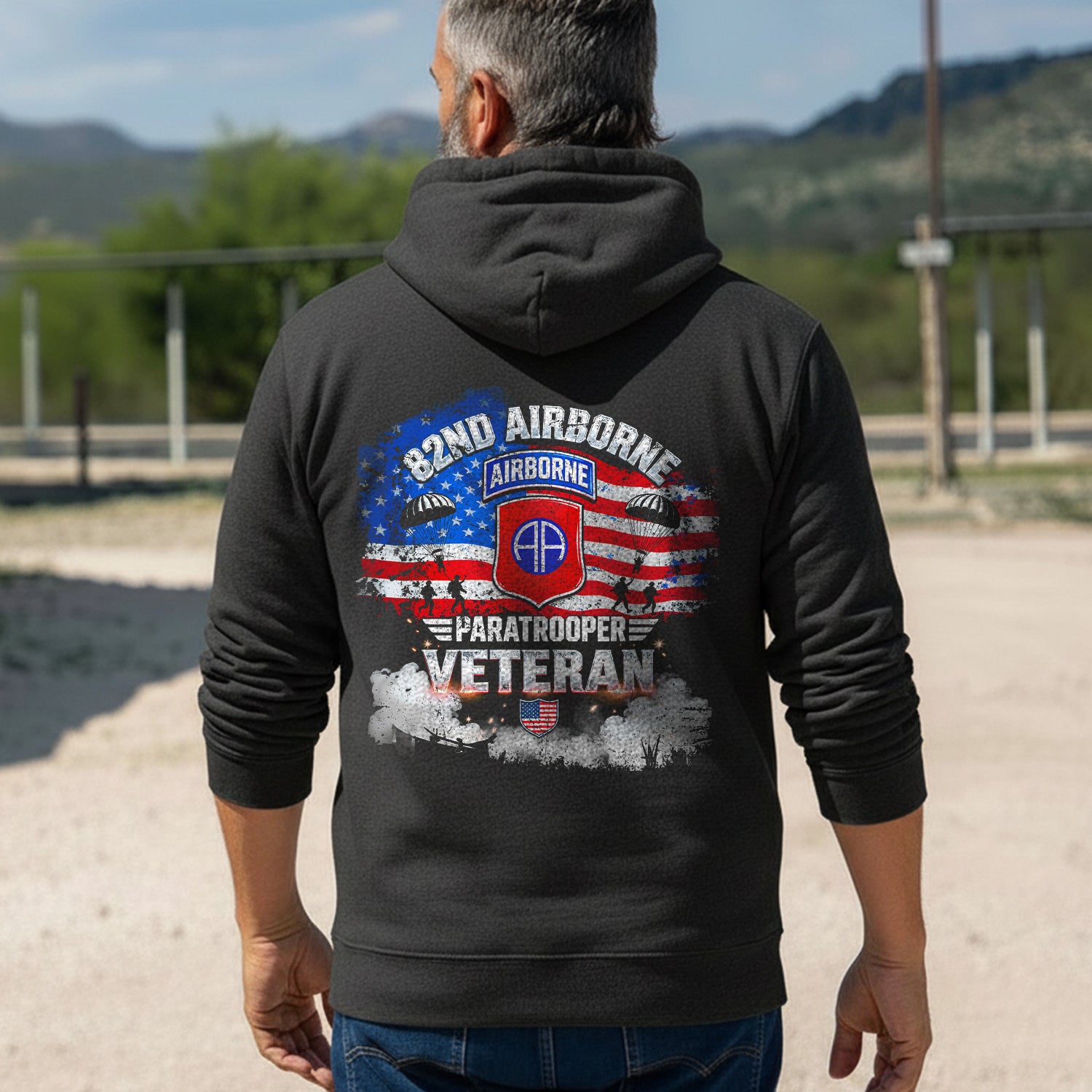 82nd Airborne Paratrooper Veteran Proud US Hoodie