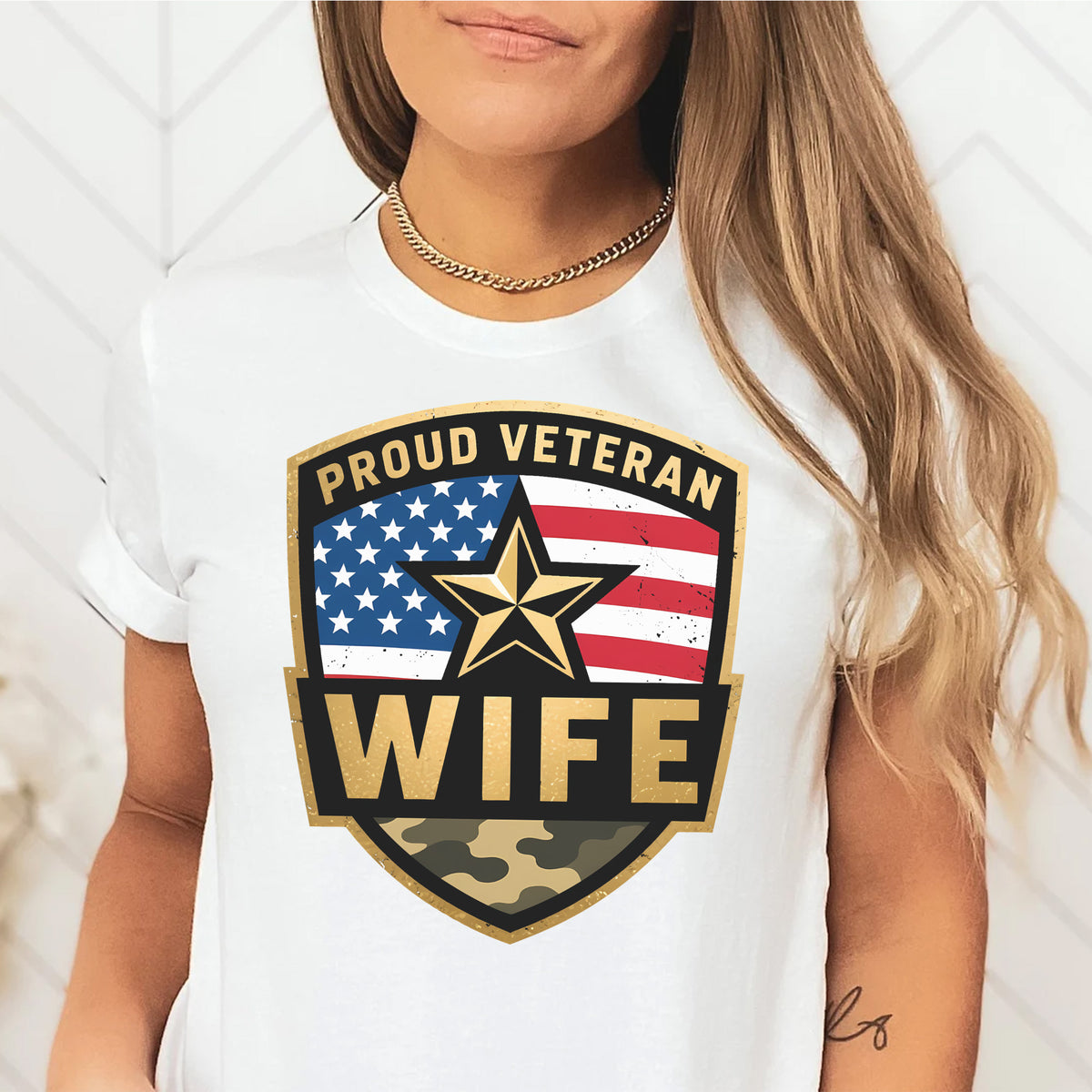 Proud Veteran Wife Honoring Love Strength and Sacrifice Beside a True American Hero T-Shirt