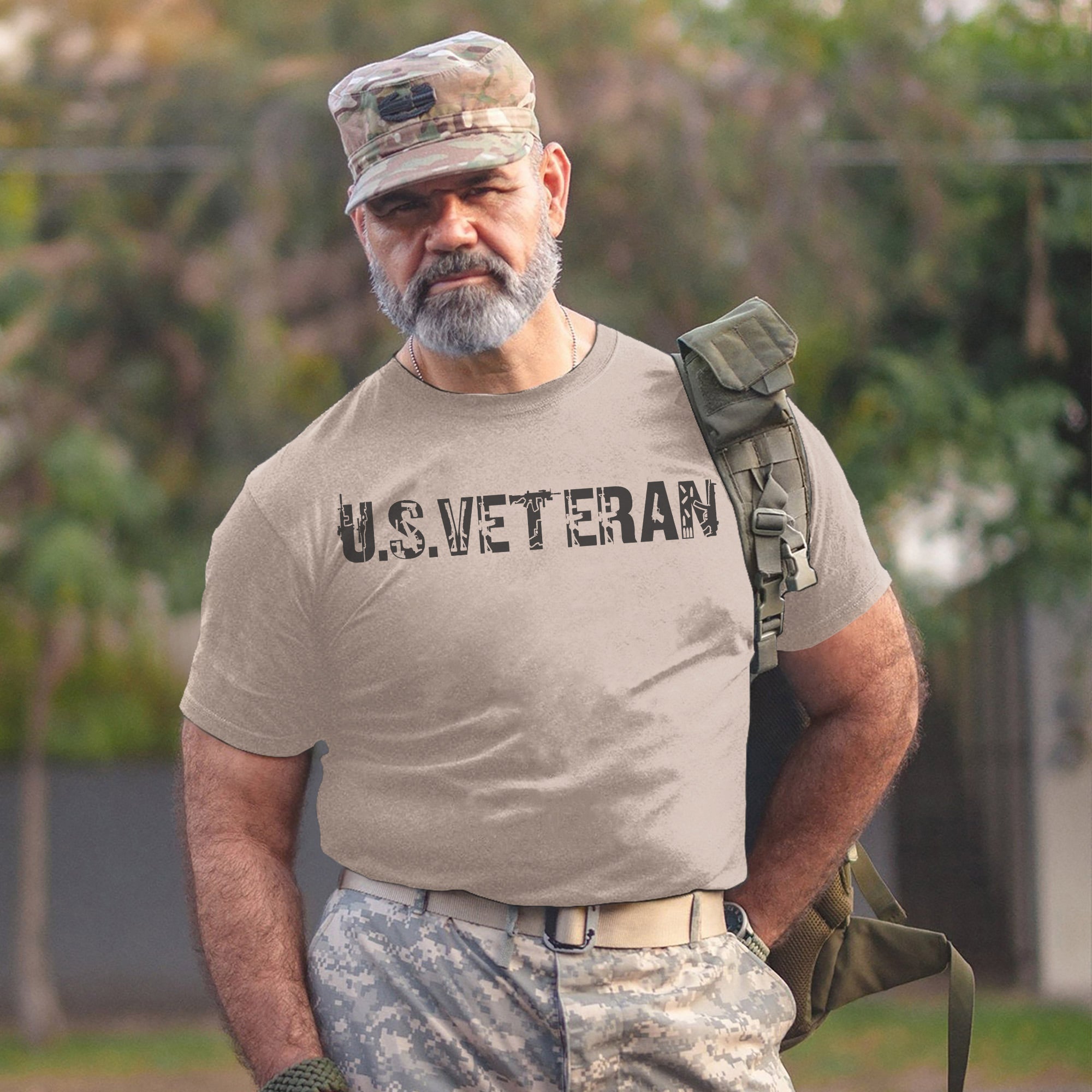 US Veteran Icon Military Graphic Patriotic Design Honoring Courage Pride and Service T-Shirt
