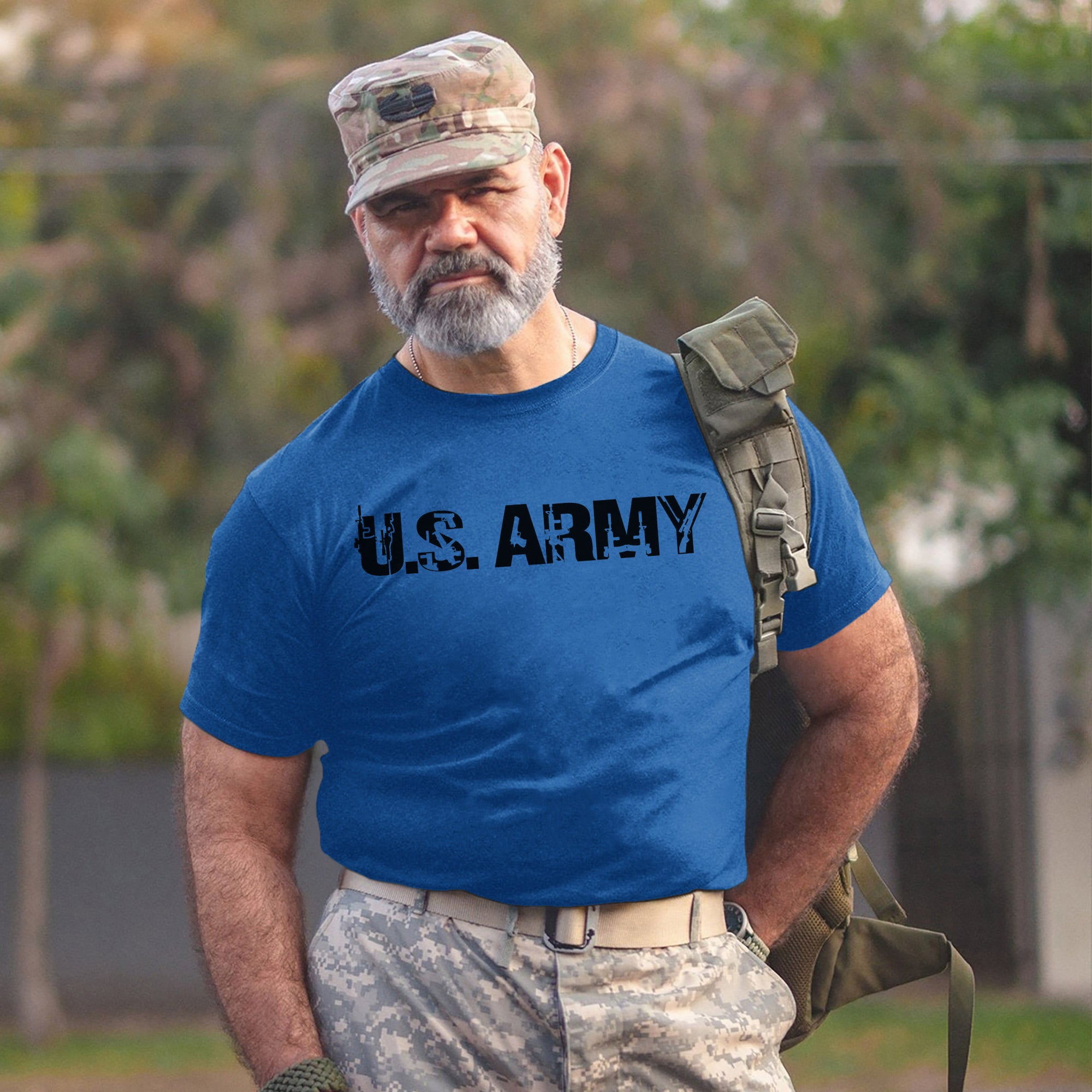 US Army Icon Military Graphic Patriotic Design Honoring Courage Pride and Service T-Shirt